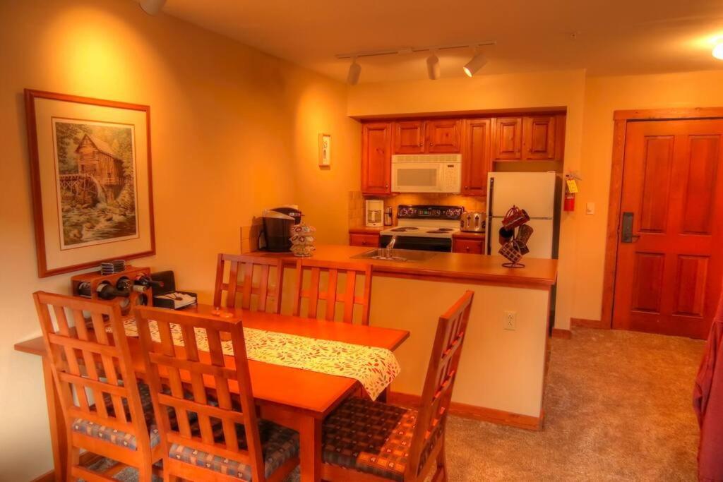 Snowshoe Mountain Retreat! Ski In And Out! Bagian luar foto